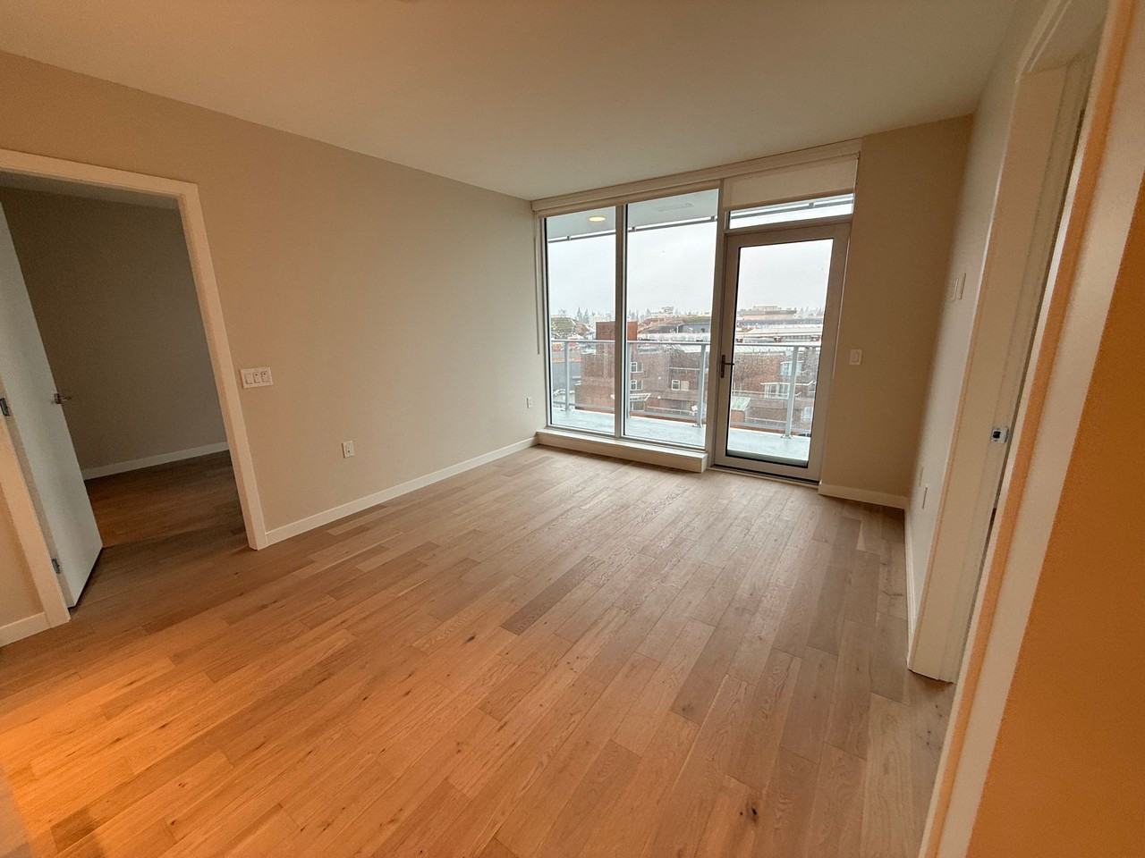 485 West 42nd Ave - Photo 5 of 18