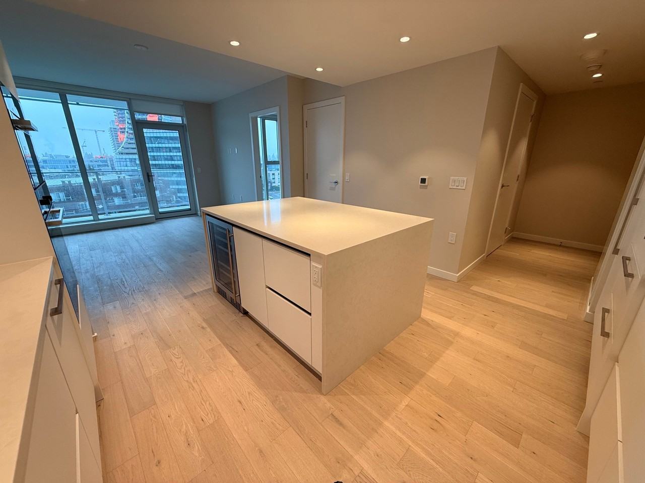 485 West 42nd Ave - Photo 6 of 18