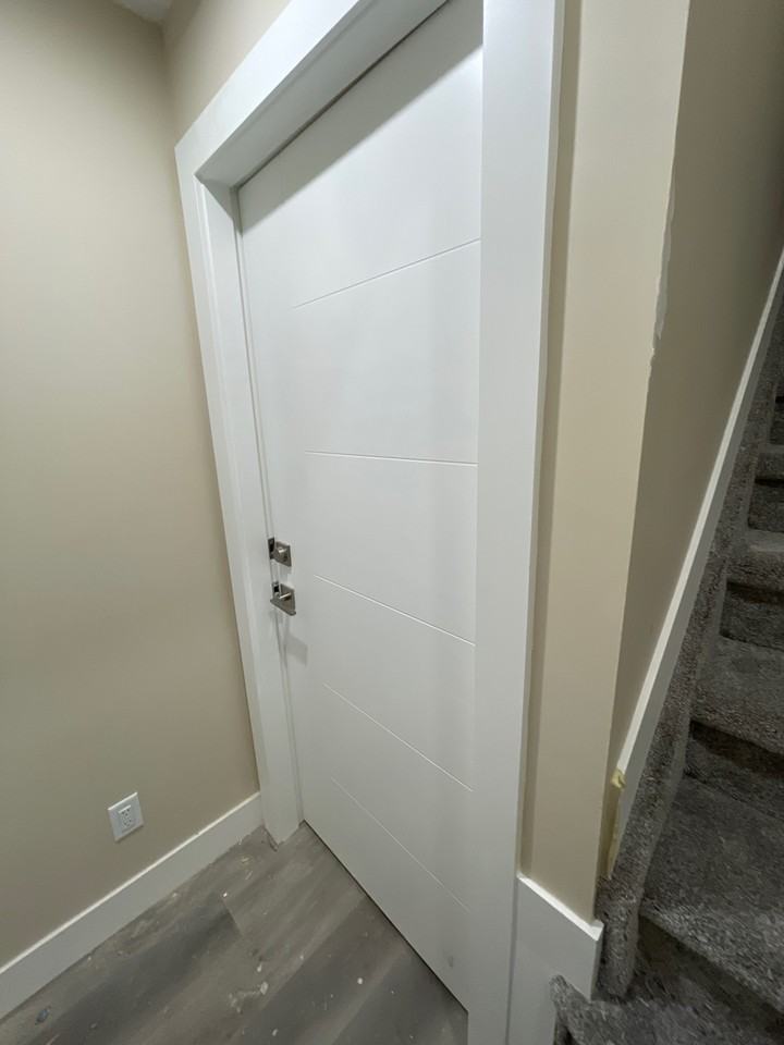 11323 76 Ave NW - Photo 3 of 12