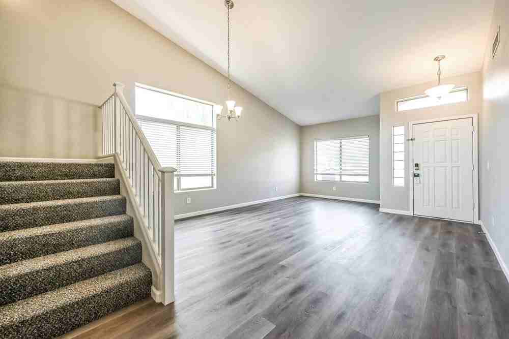 2531 W White Feather Ln - Photo 4 of 17