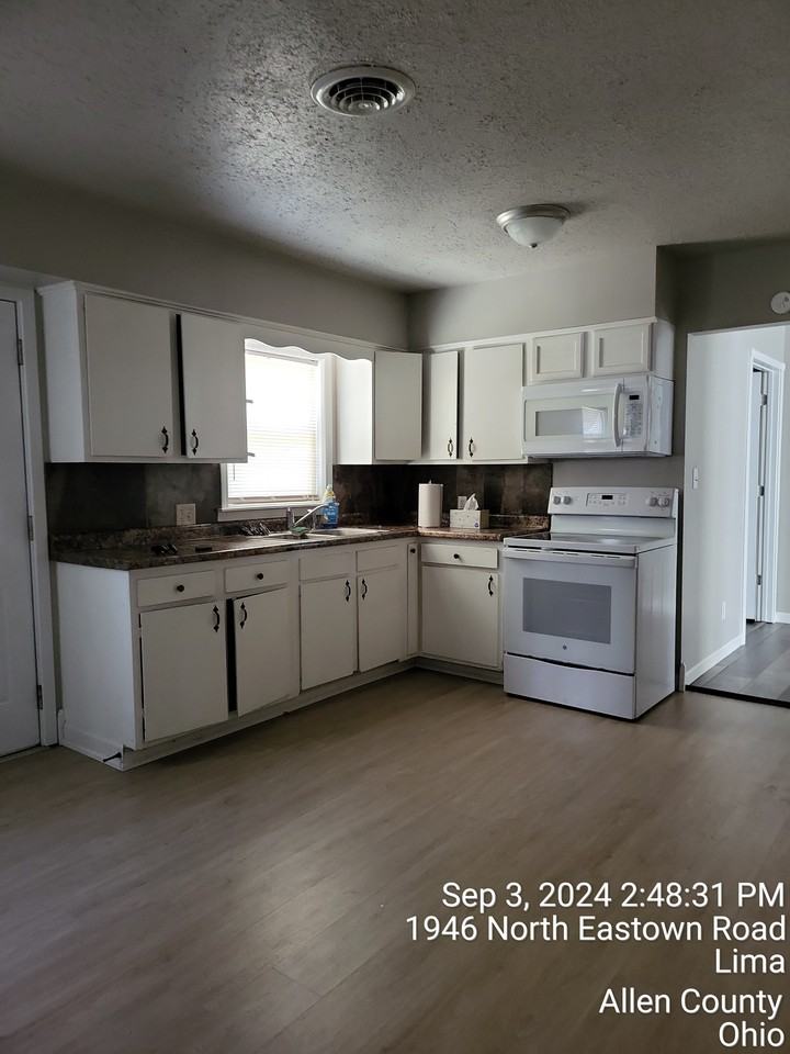 1976 N Eastown Rd #1 - Photo 7 of 20