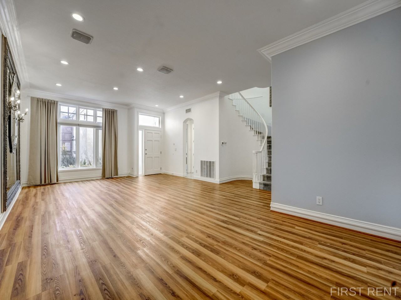 5406 Renaissance Ave #1 - Photo 6 of 29