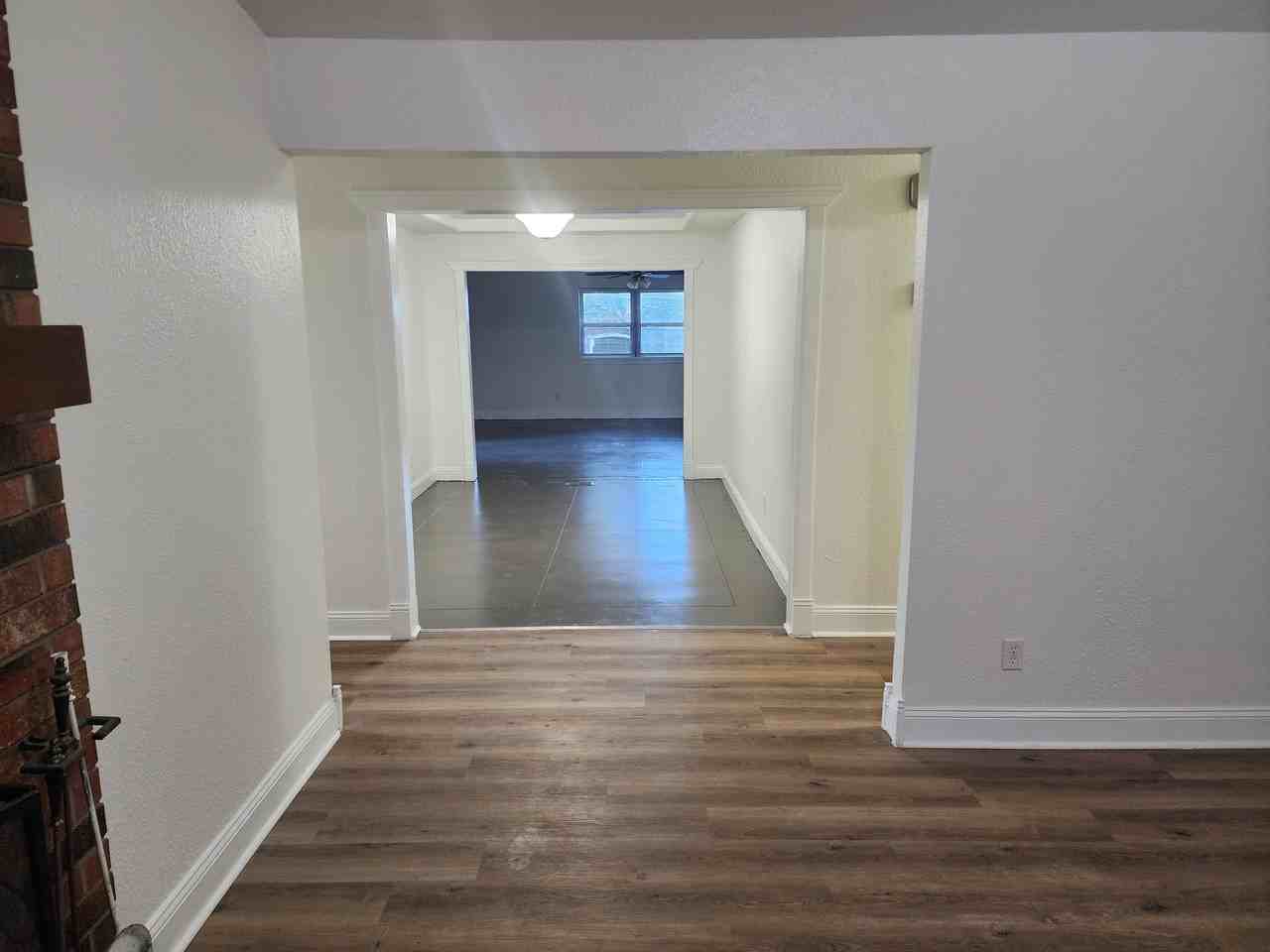 807 S Jones Ln #1 - Photo 5 of 26