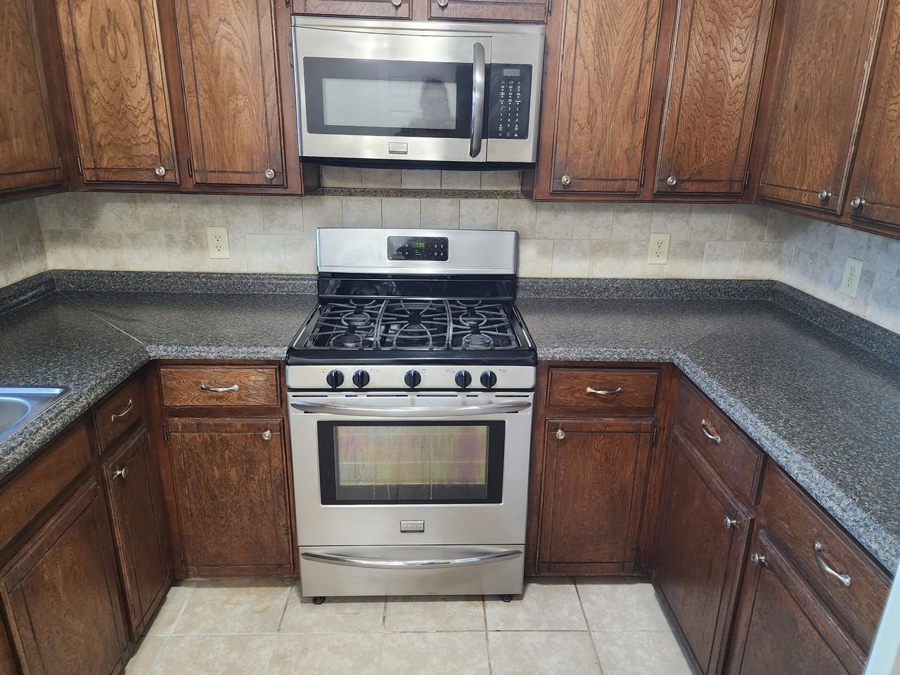 807 S Jones Ln #1 - Photo 6 of 26