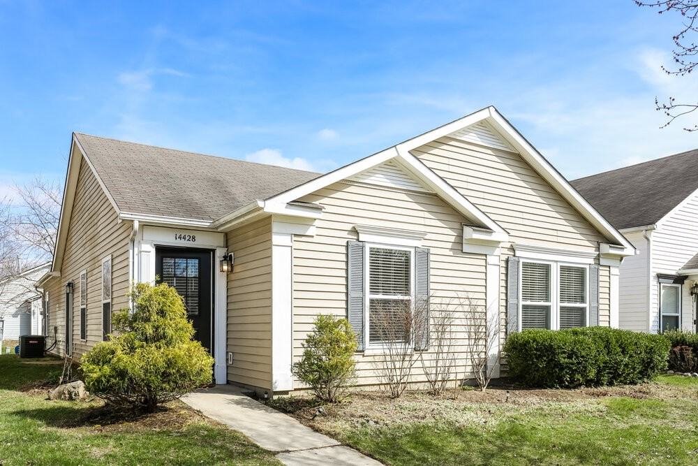 14428 Black Farm Dr - Photo 3 of 16