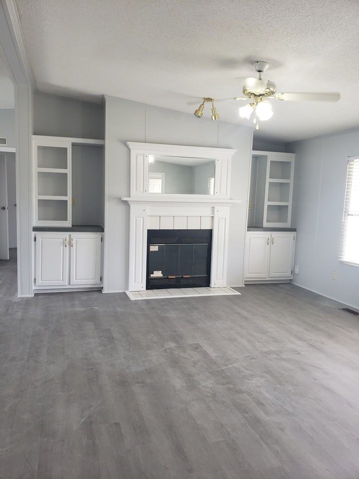 2640 Oglesby Dr #1 - Photo 2 of 10