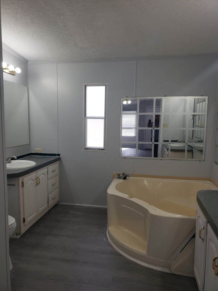 2640 Oglesby Dr #1 - Photo 7 of 10