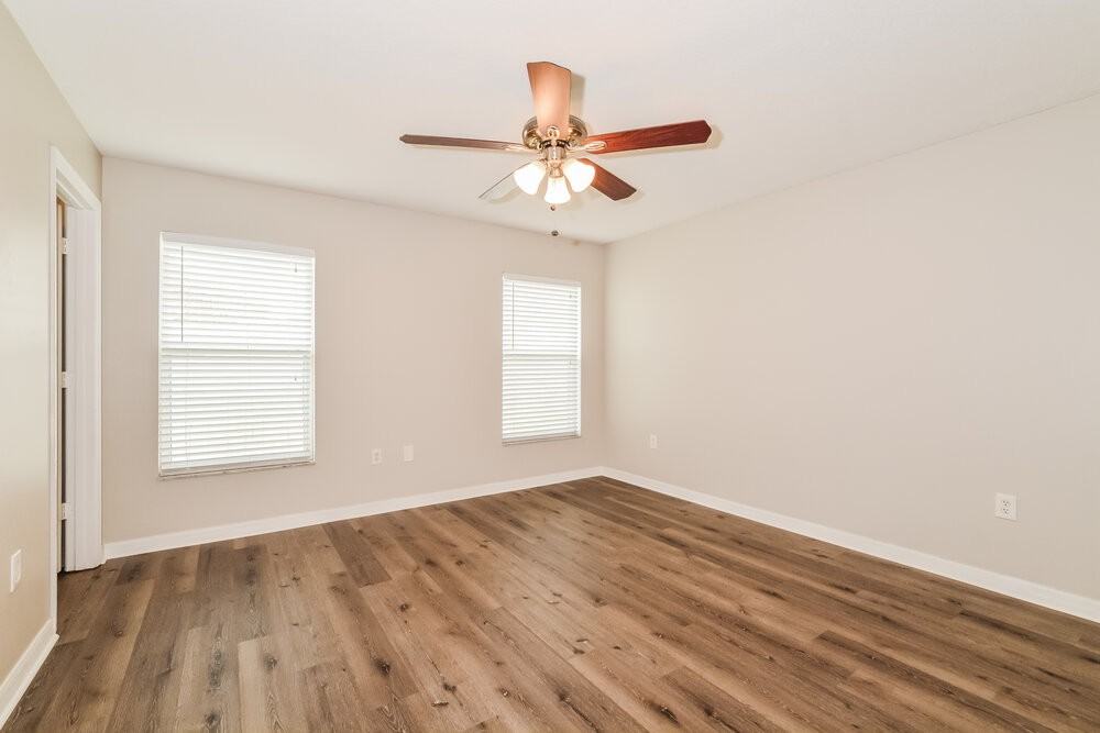 2407 Knightsbridge Blvd - Photo 7 of 16