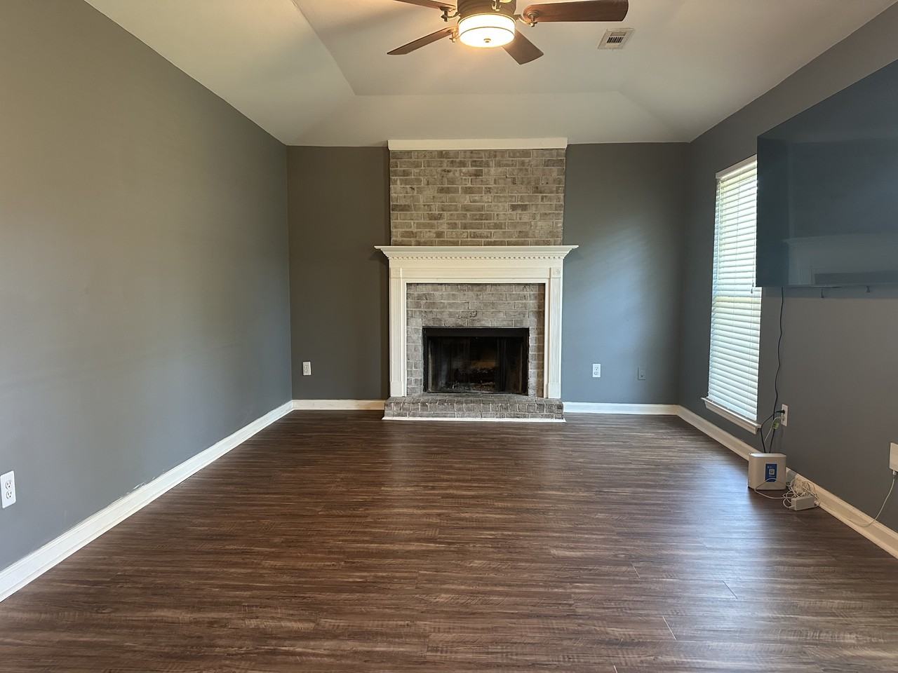 209 Brighton Woods Dr #1 - Photo 3 of 31