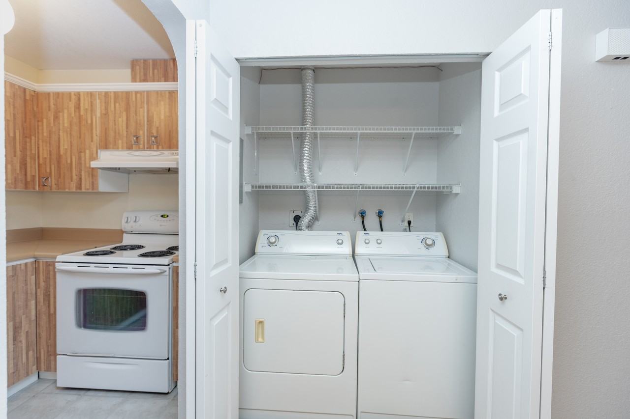 322 Village Way E Unit 6 #6 - Photo 7 of 13