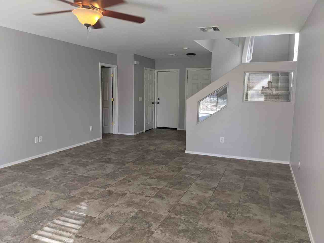 1711 W Wilson Ave #1 - Photo 3 of 22