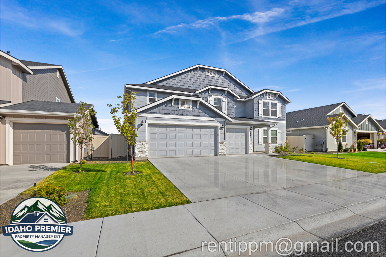 7642 E Lightfoot St #1 - Photo 2 of 46