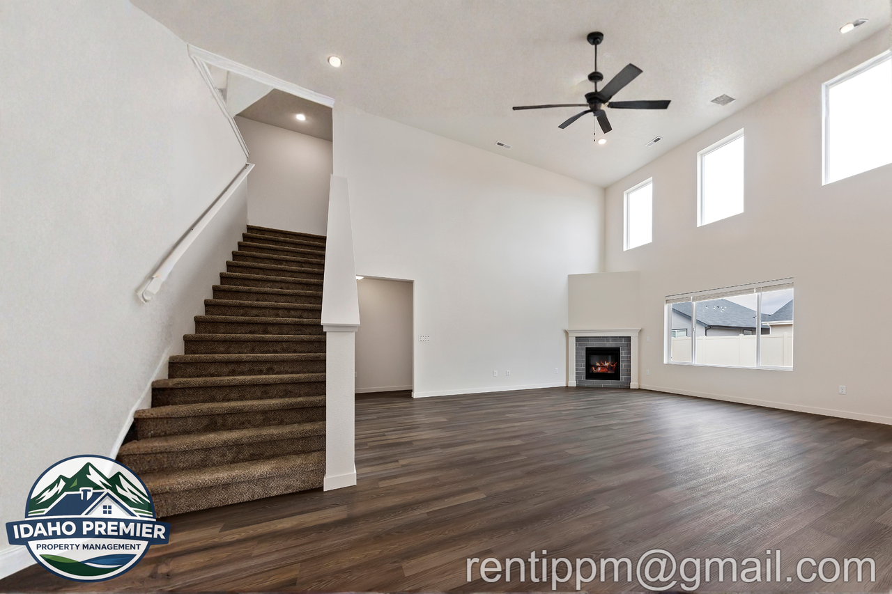 7642 E Lightfoot St #1 - Photo 5 of 46