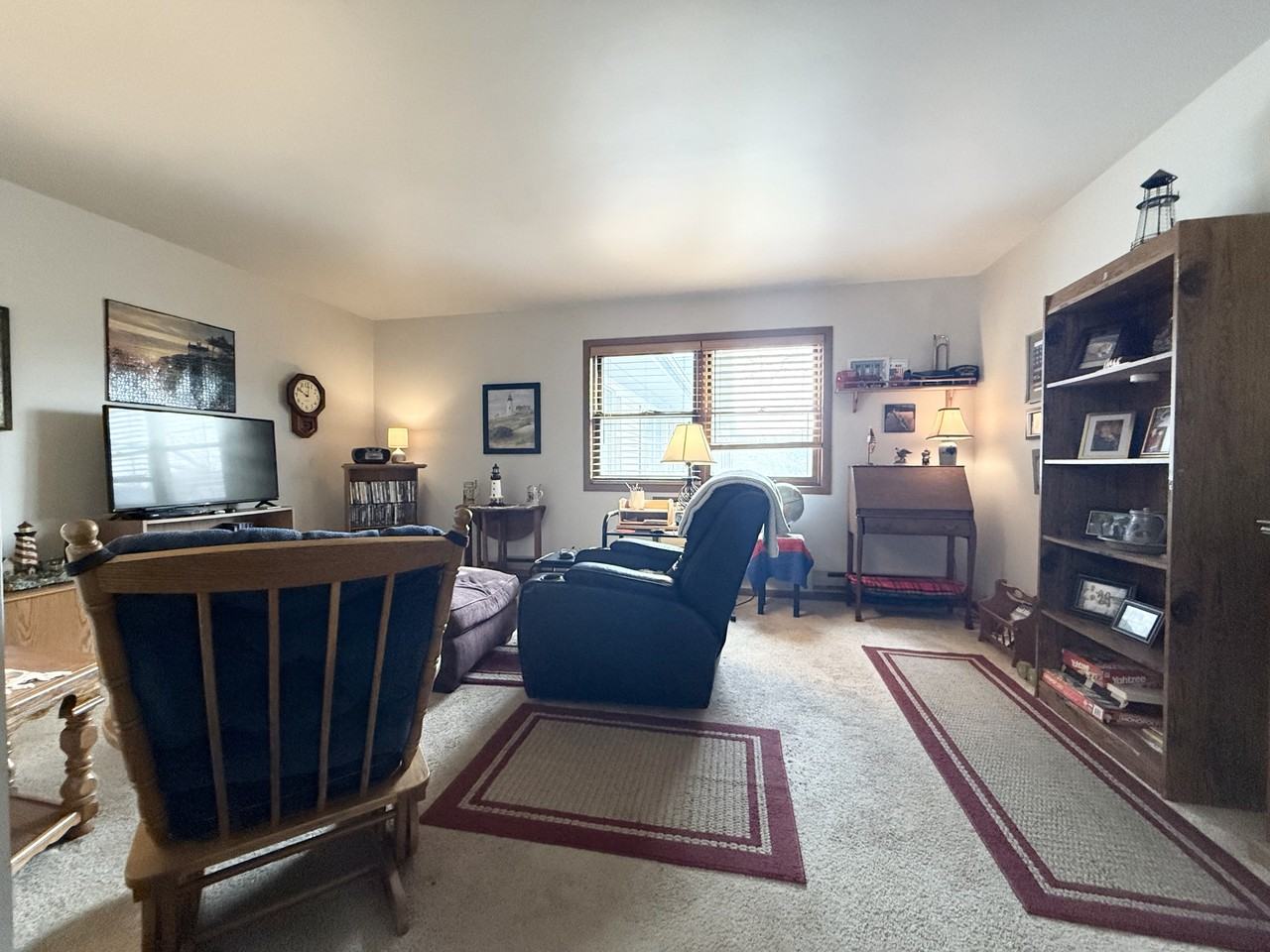 913 Acewood Blvd-214 #214 - Photo 4 of 22