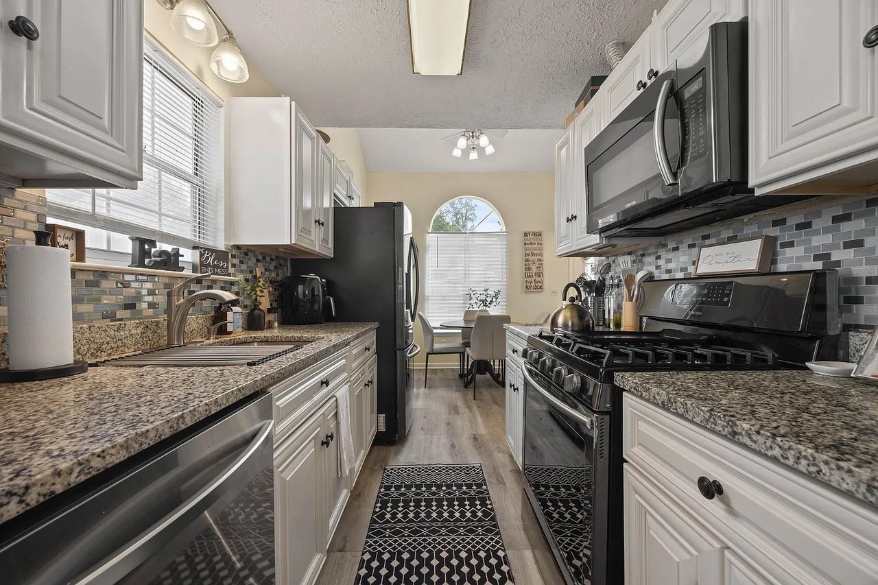 536 Crestridge Ct - Photo 4 of 8