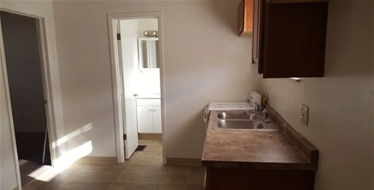 3742 Cleveland Ave #3742B - Photo 2 of 6