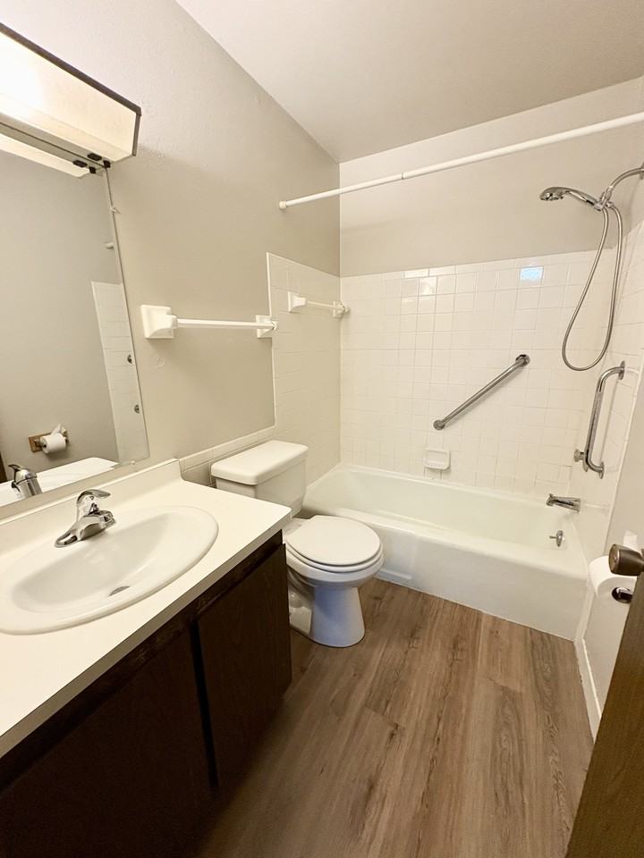 2500 Pheasant Ridge Trl #2500-27 - Photo 6 of 20