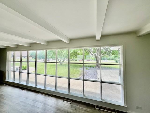 4827 N Knoxville Ave - Photo 4 of 11