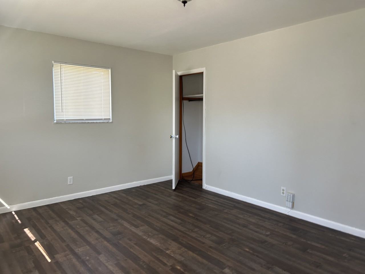 1221 Scott Ave #1 - Photo 2 of 9