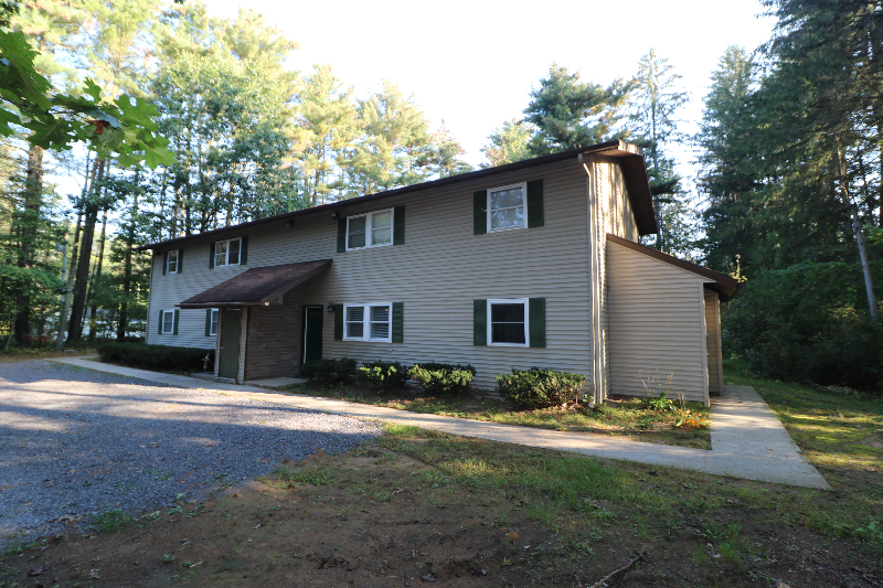 4 Waldron Ln #1 - Photo 2 of 10