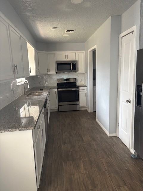 3103 Ne Kingsbriar Dr #1 - Photo 4 of 10