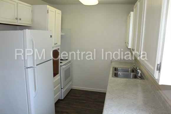 1507 N Mickley Ave - Photo 2 of 12