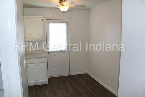 1507 N Mickley Ave - Photo 3 of 12