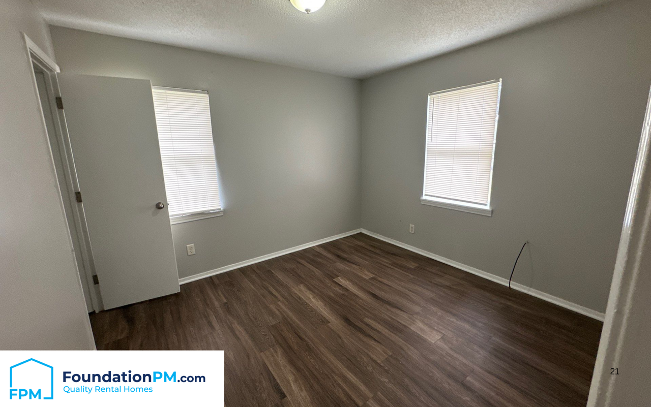 1645 Kilarney Ave #1 - Photo 7 of 11