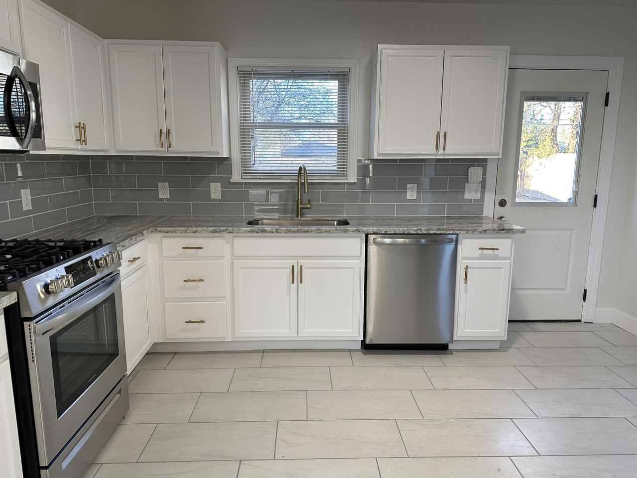 2704 31st St #1 - Photo 2 of 8