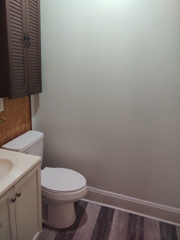 908 Putnam Ave #A - Photo 4 of 6