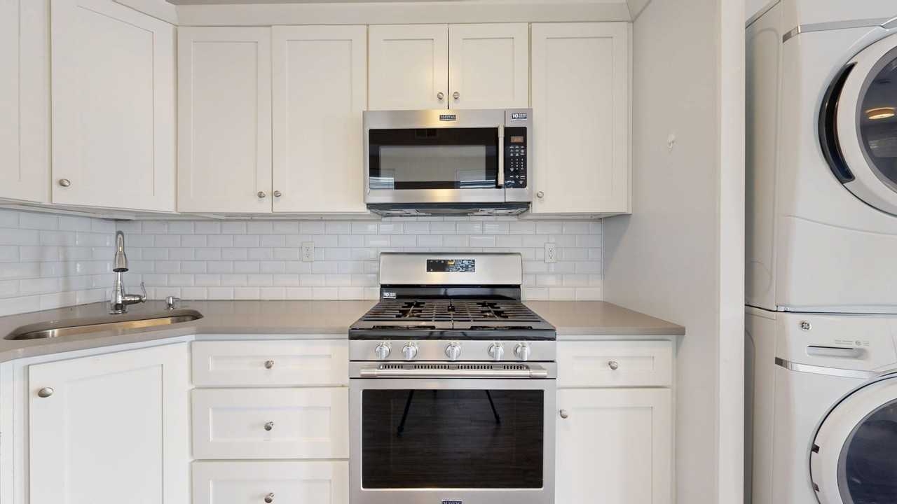 133 Paris Street133 Paris Street - 3 #3 - Photo 3 of 22