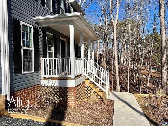 6 Barkley Ln #1 - Photo 2 of 21