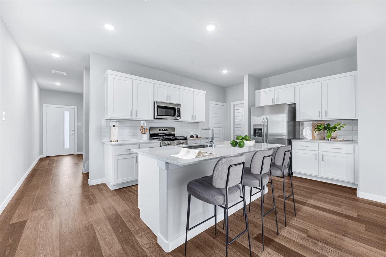 508 Towerglen Dr #1 - Photo 2 of 8