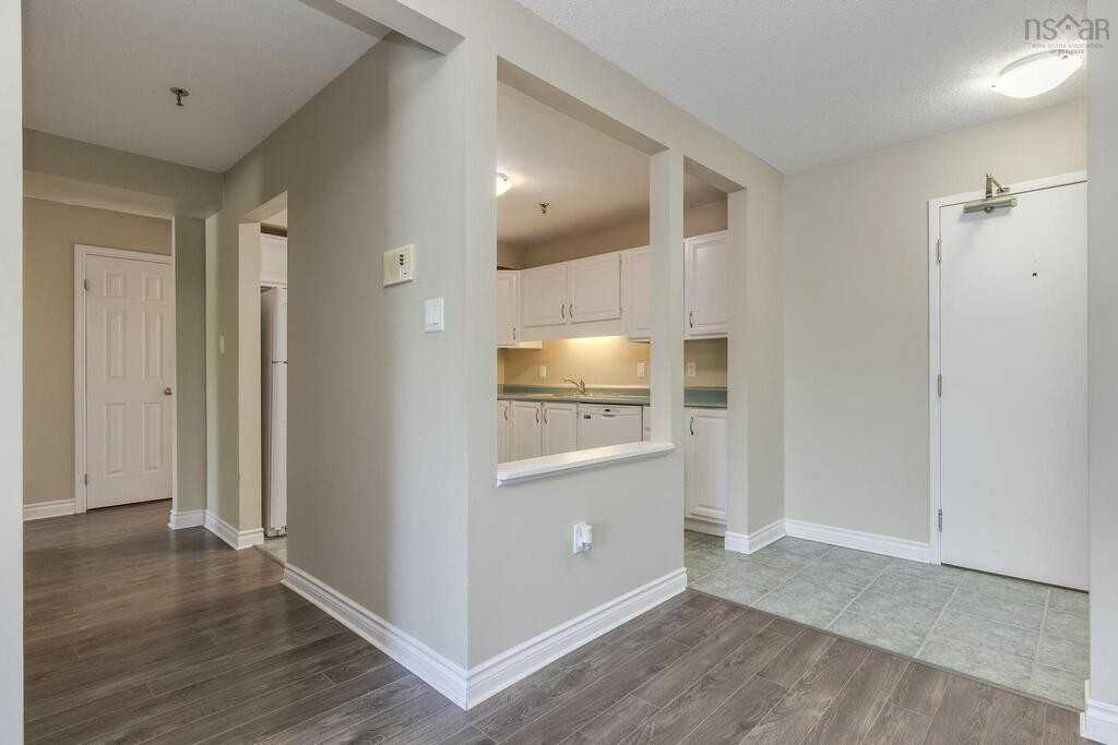 64 Cumberland Dr #205 - Photo 6 of 31