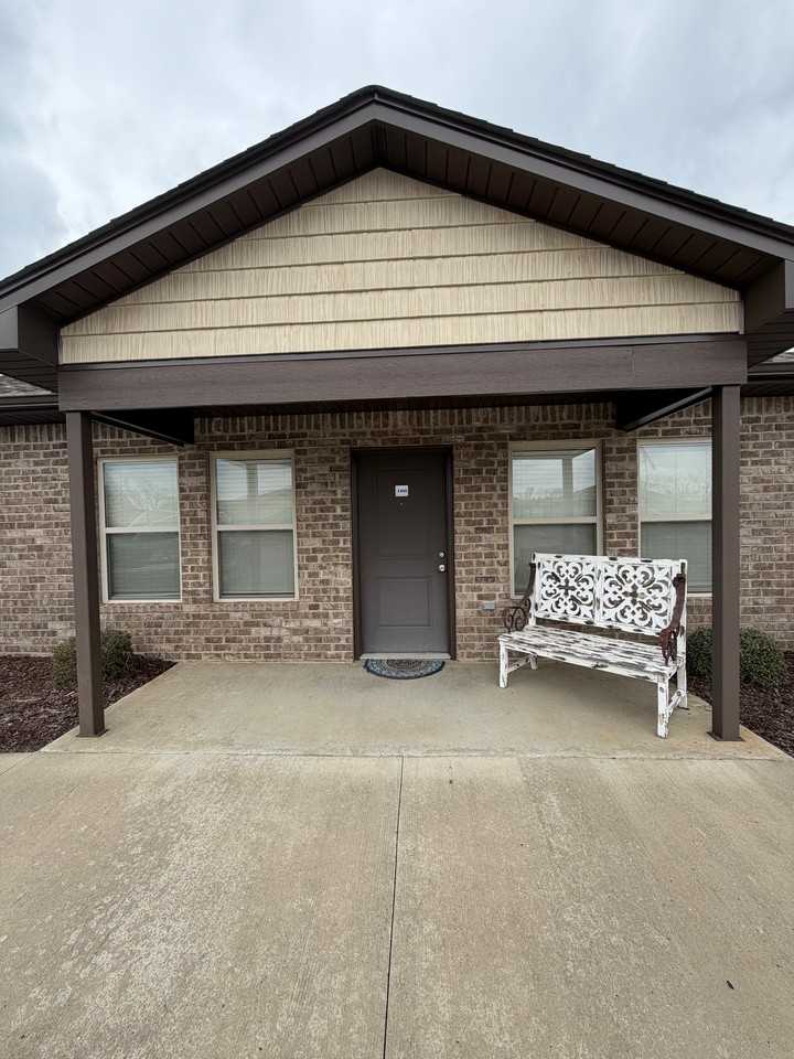 102 Oakley Pl #102 - Photo 4 of 44