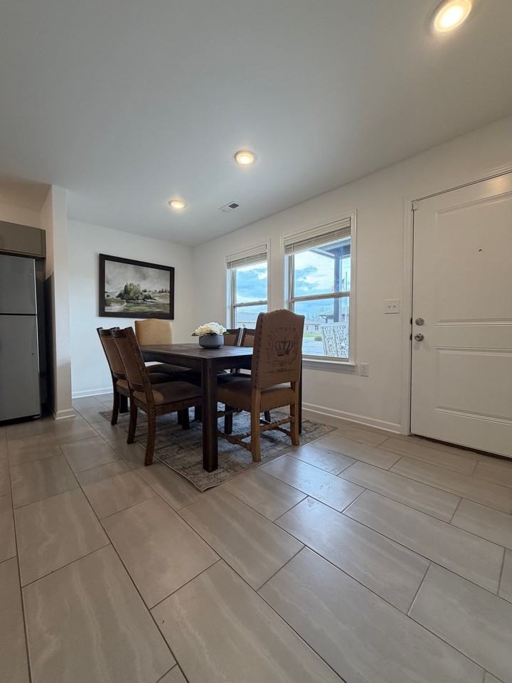 102 Oakley Pl #102 - Photo 6 of 44