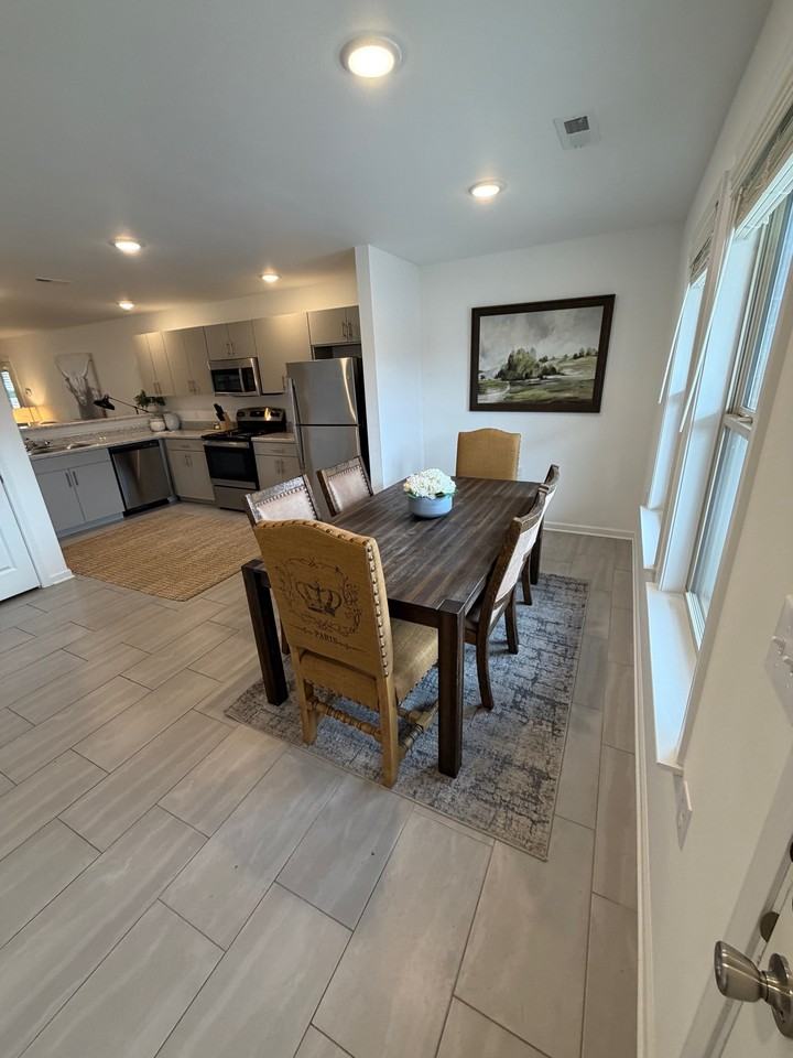 102 Oakley Pl #102 - Photo 7 of 44