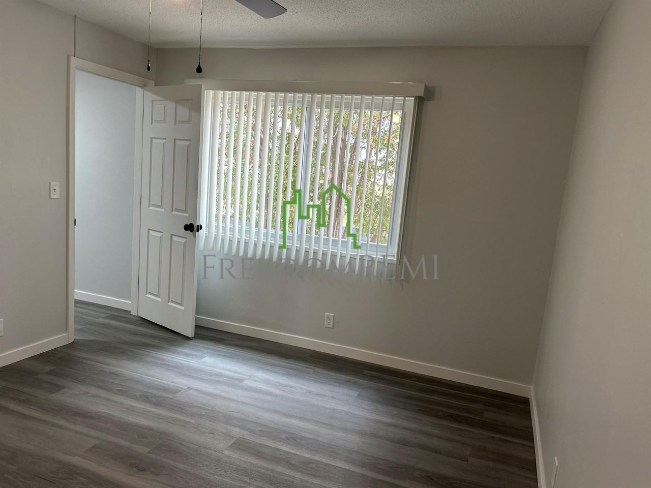 1317 Oakland Rd Ne #1317-04 - Photo 2 of 10