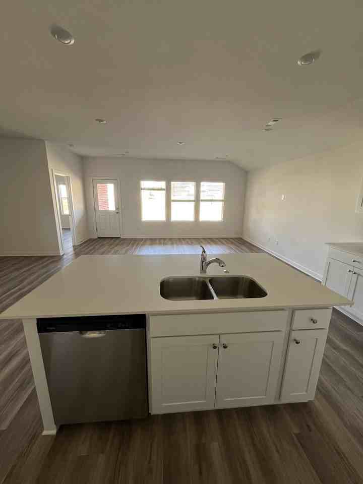 525 Arizona St #1 - Photo 6 of 27