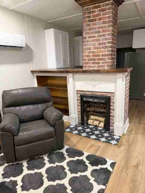 1110 E Limestone St #1 - Photo 2 of 22