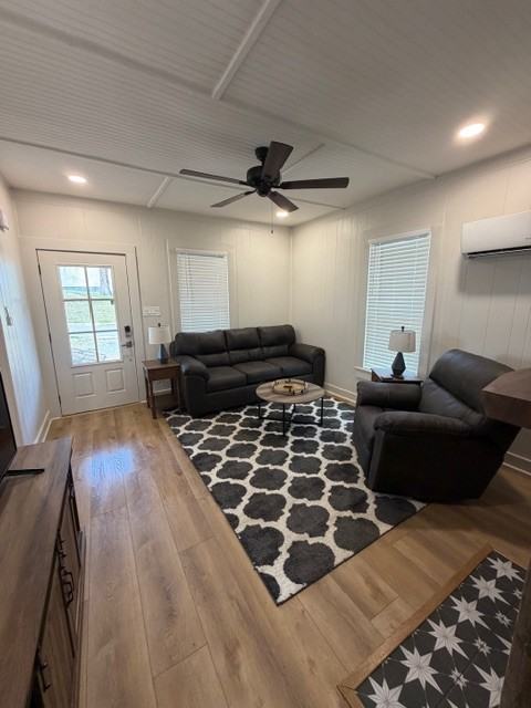 1110 E Limestone St #1 - Photo 4 of 22