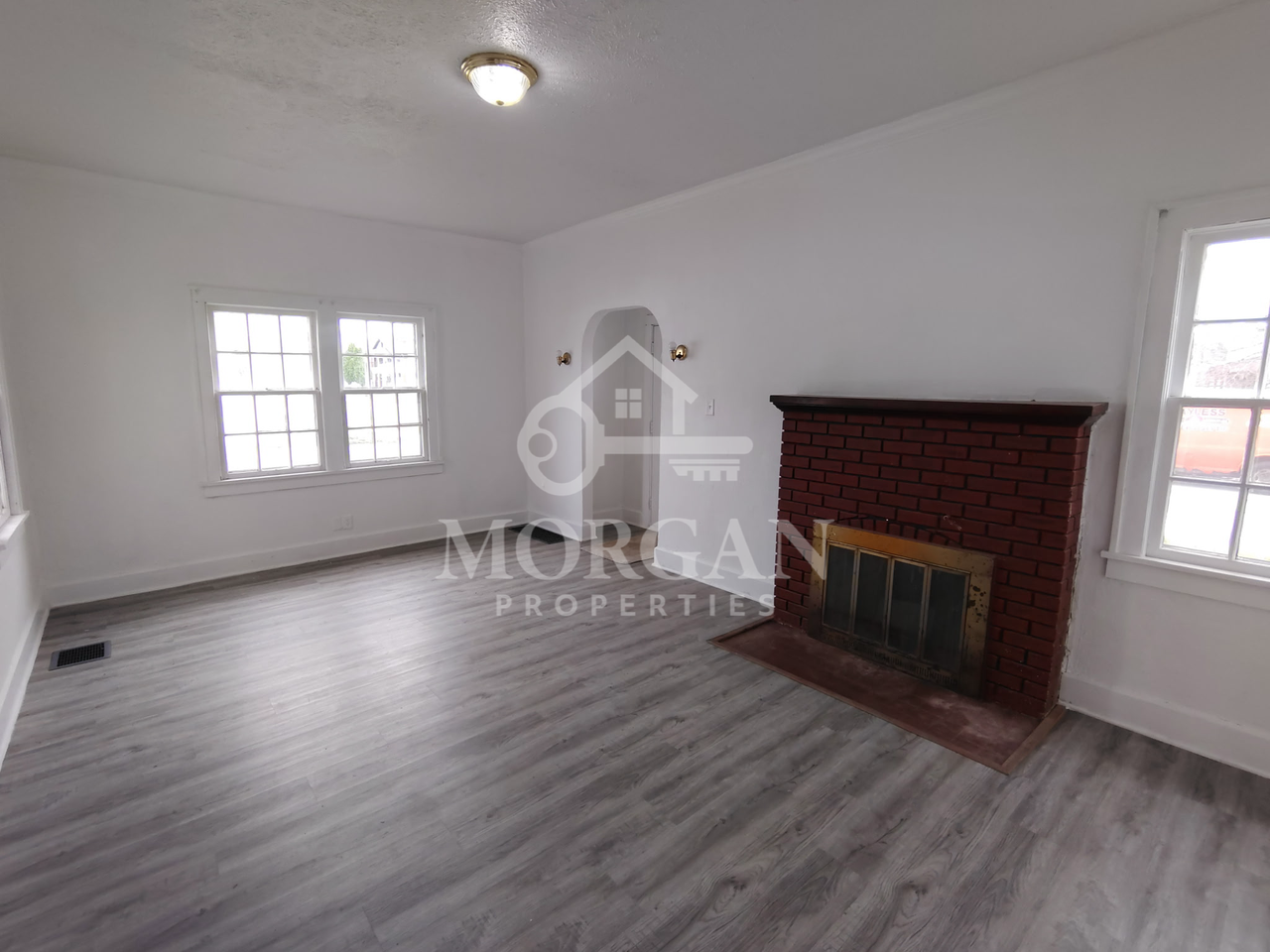 340 W 3rd St - Photo 2 of 8