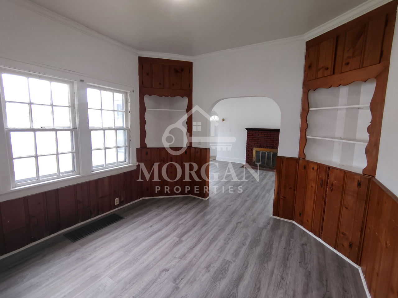 340 W 3rd St - Photo 4 of 8