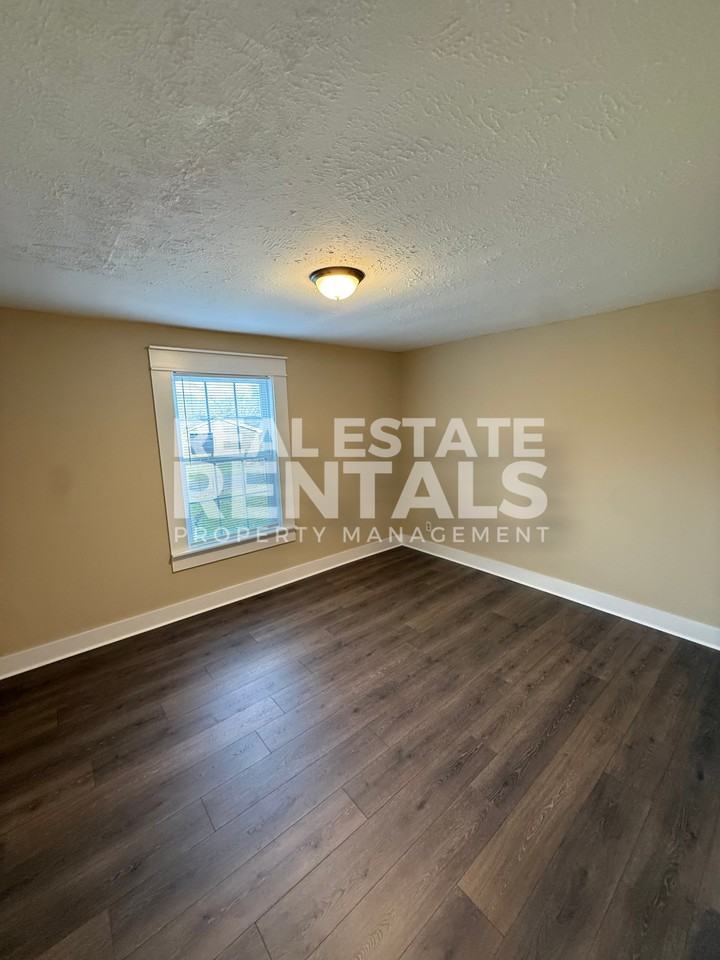 504 Pearl St #1 - Photo 6 of 17