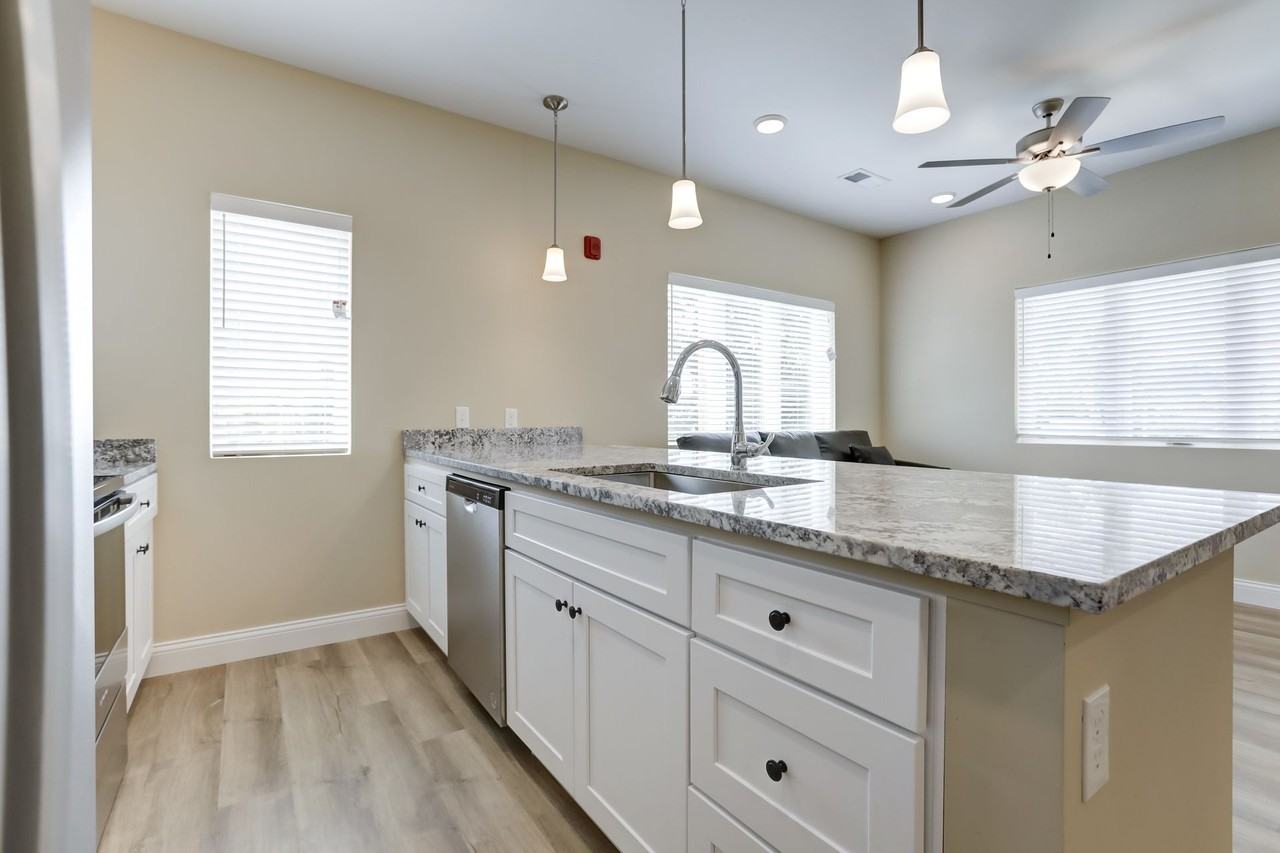 305 W. Clark St - Photo 2 of 50