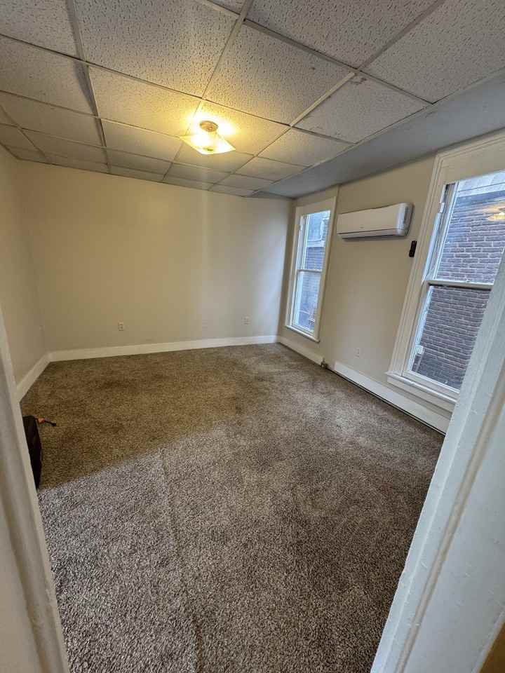 820 Sw 6th Ave #4 - Photo 5 of 6