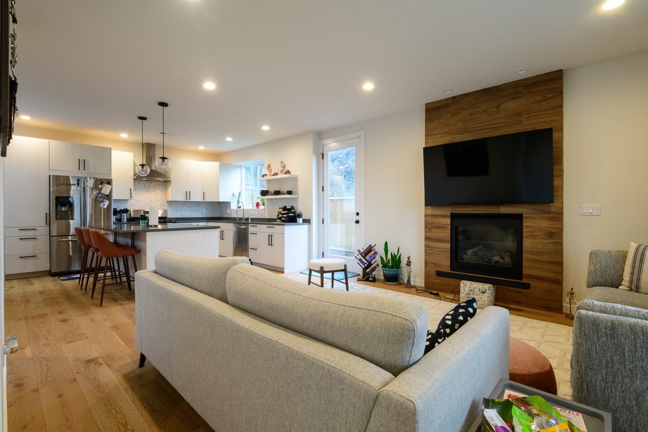 14431 32nd Ln S #1 - Photo 3 of 33