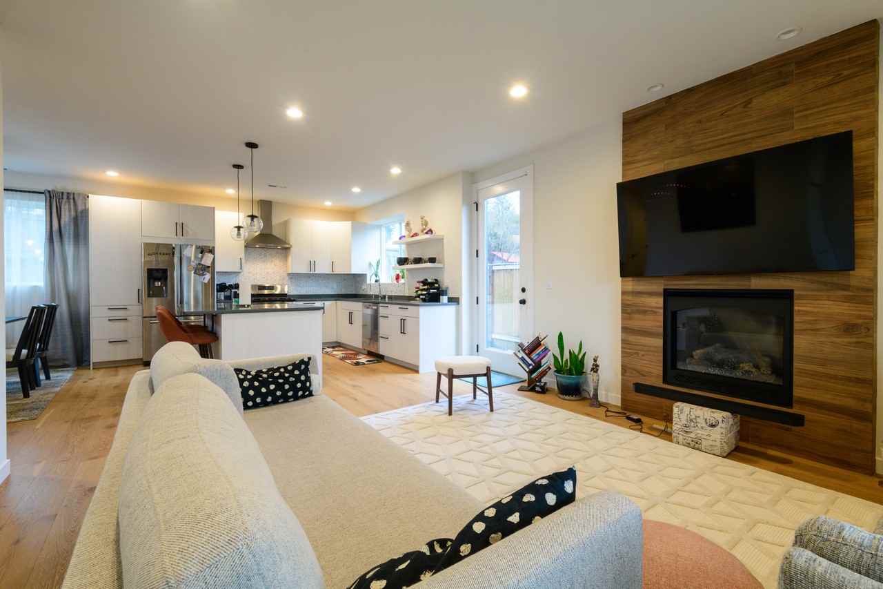 14431 32nd Ln S #1 - Photo 4 of 33