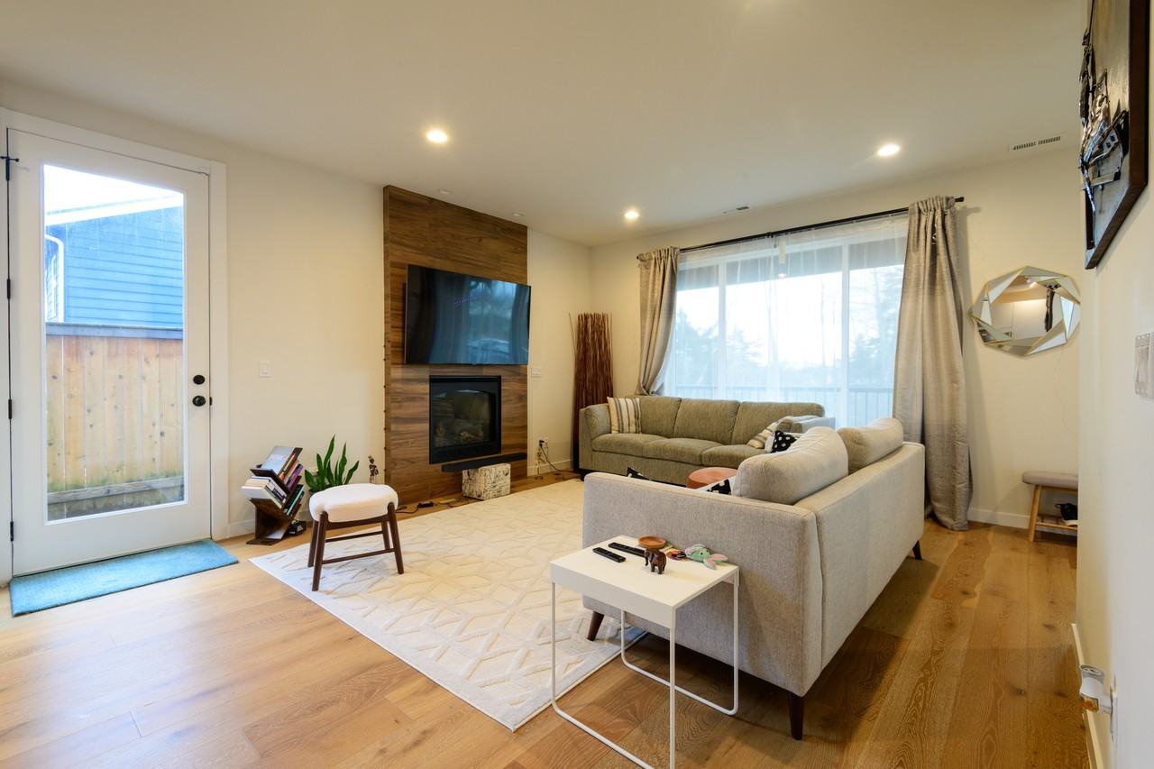 14431 32nd Ln S #1 - Photo 5 of 33