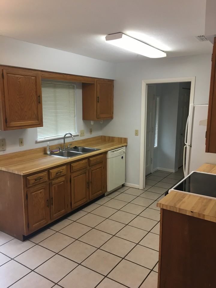 3030 Sw 2nd Ave #1 - Photo 4 of 17